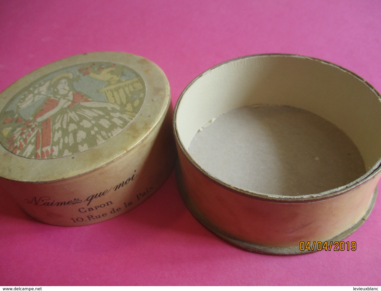 Maquillage/Boite De Poudre De Riz/ CARON/ N'Aimez Que Moi/ 10 Rue De La Paix /Vers 1930-50 PARF190 - Beauty Products