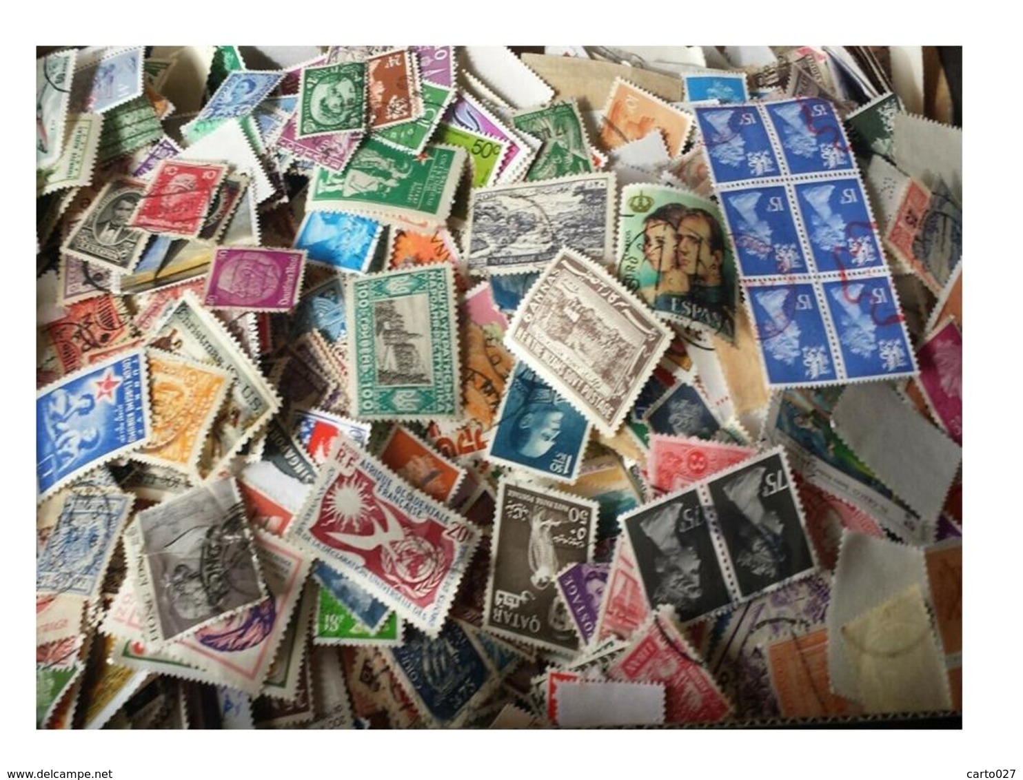 Énorme Collection De Vintage To Modern Stamps ON/OFF PAPER-Comme Neuf/USED-en Boîte - Vrac (min 1000 Timbres)