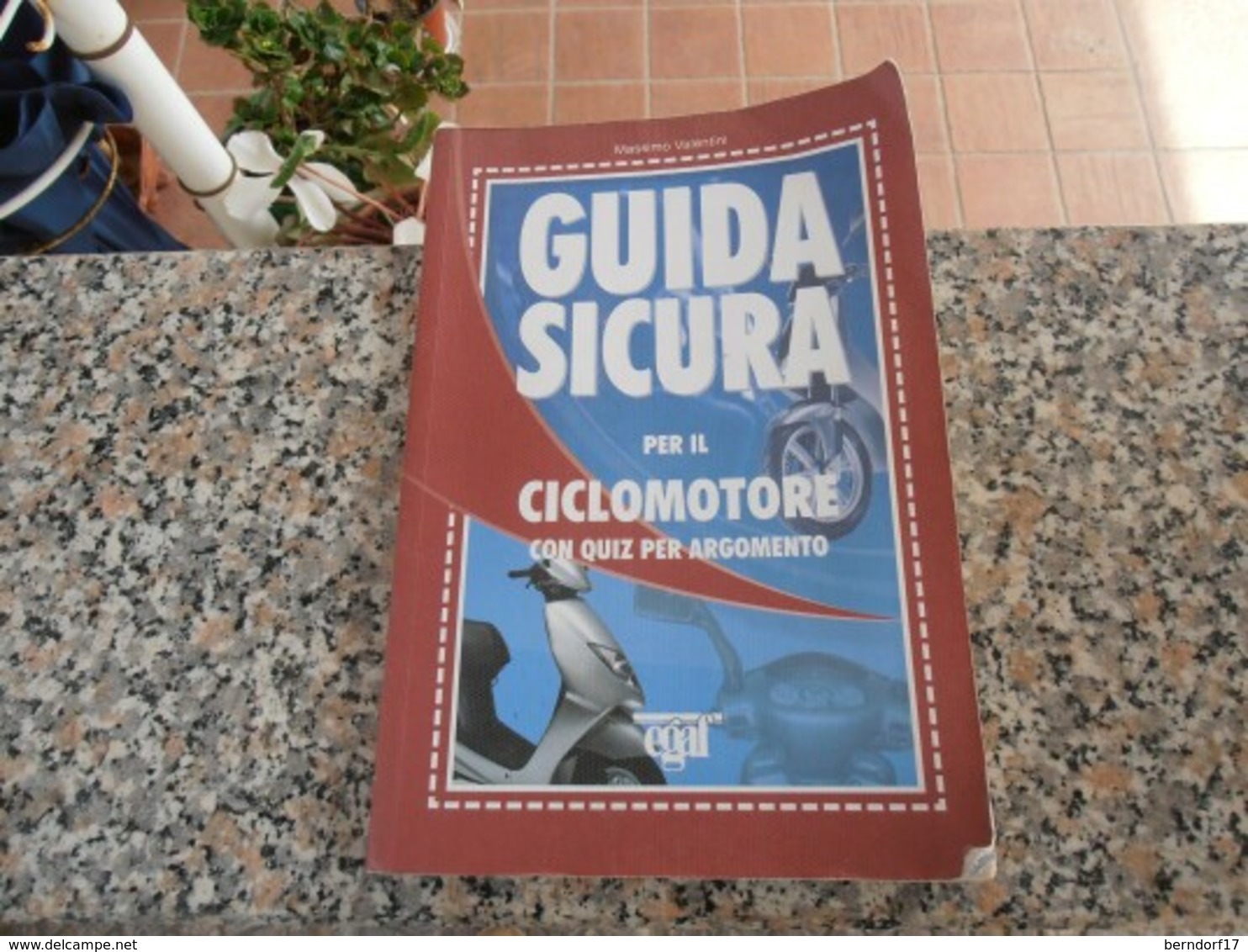 Guida Sicura Per Il Ciclomotore - Scientific Texts