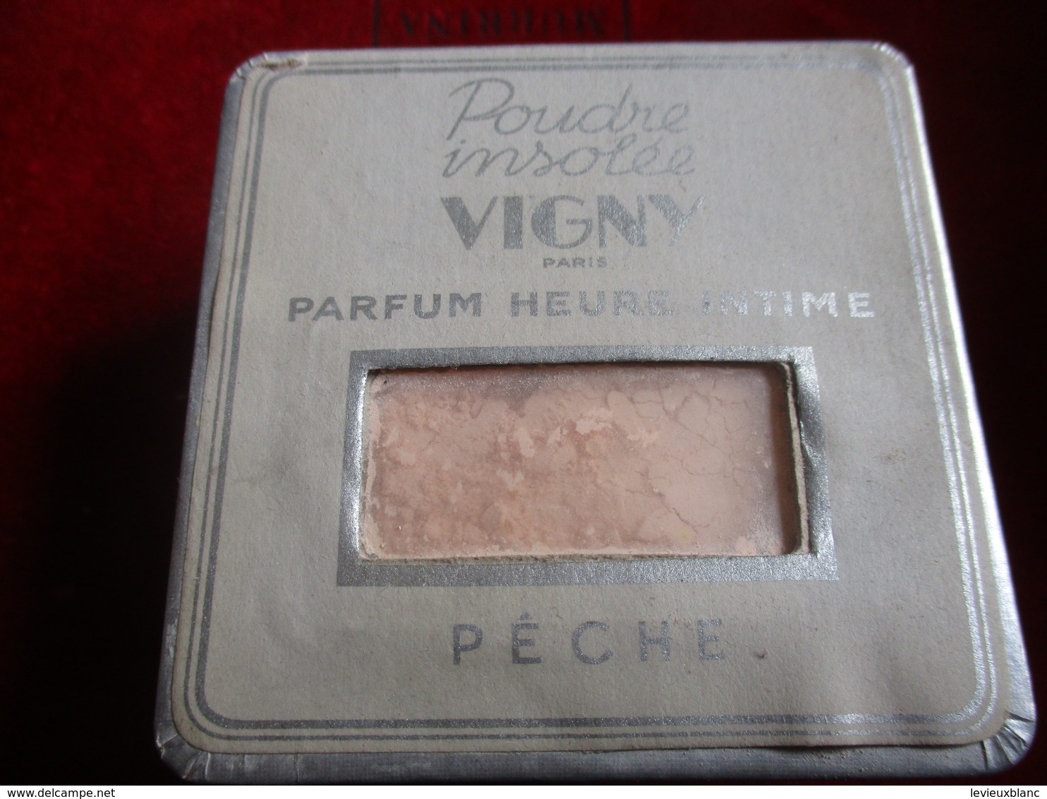 Maquillage/Boite de Poudre de riz/VIGNY/Paris / Poudre Insolée/Parfum heure intime/Pêche/Vers 1930-50       PARF192