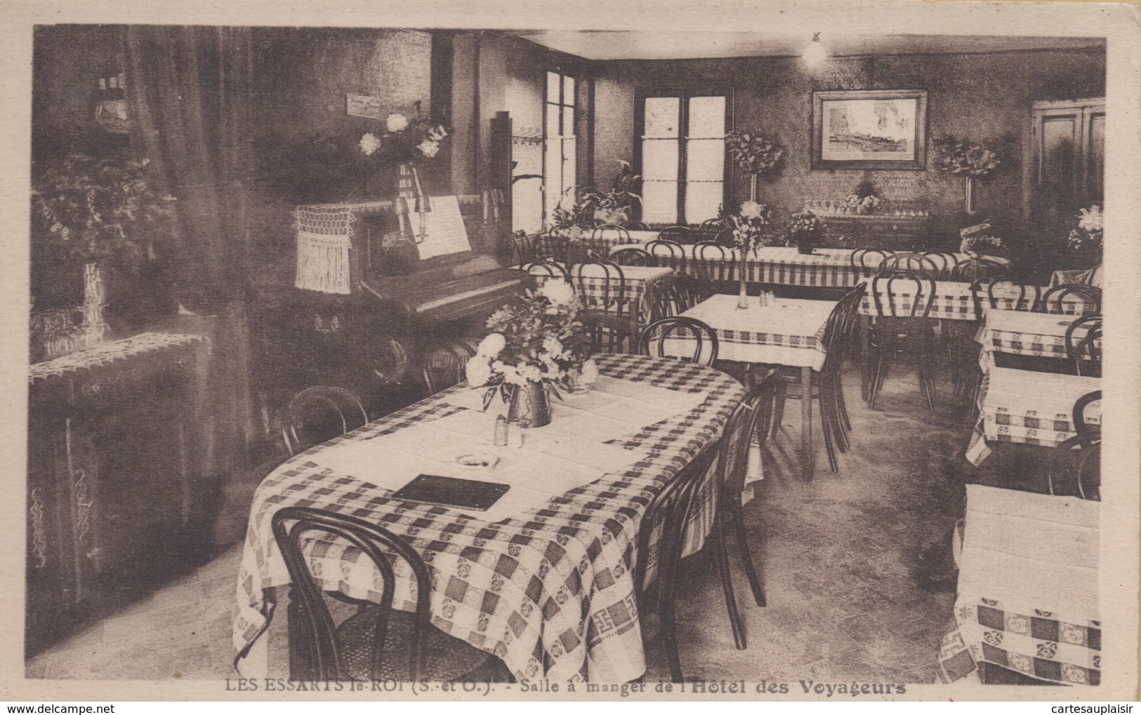 Les Essarts-le-Roi : Salle à Manger De L'Hôtel Des Voyageurs - Les Essarts Le Roi