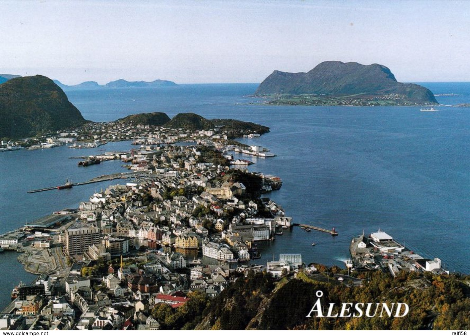 1 AK Norwegen * Blick Auf Die Stadt Ålesund Und Vorgelagerte Inseln - Luftbildaufnahme * - Norwegen