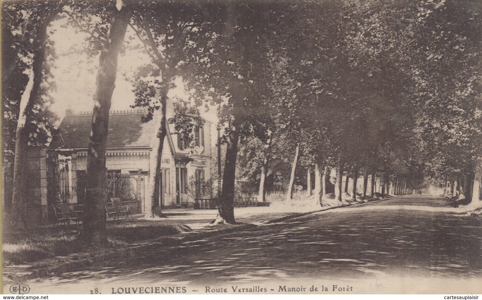 Louveciennes : Route Versailles - Manoir De La Forêt - Louveciennes