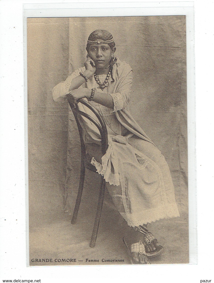 CPA COMORES - GRANDE COMORE - FEMME COMORIENNE - Comoren