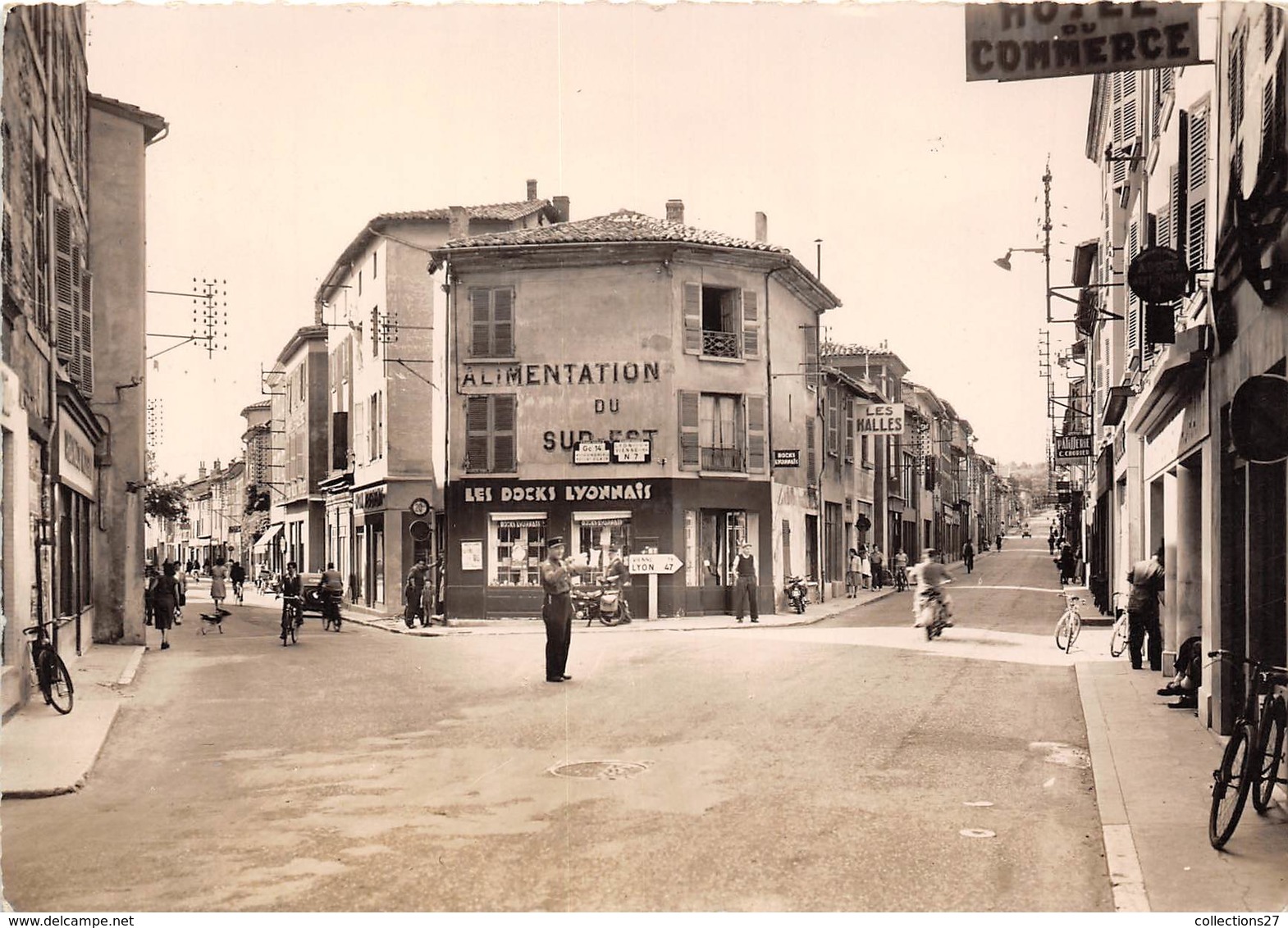 38-ROUSSILLON-LE PEAGE- LE CENTRE - Roussillon