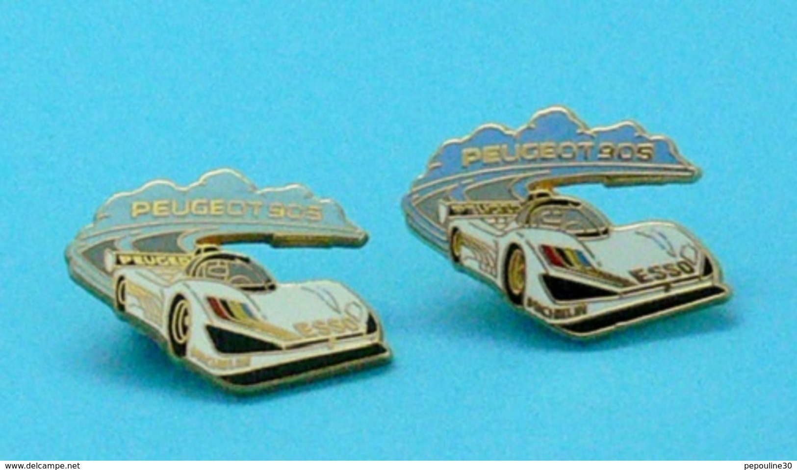 2 PIN'S //  ** 24H DU MANS '93 / PEUGEOT 905 Ev1 / ESSO / MICHELIN / Couleurs Différentes ** . (Arthus Bertrand Paris) - Peugeot