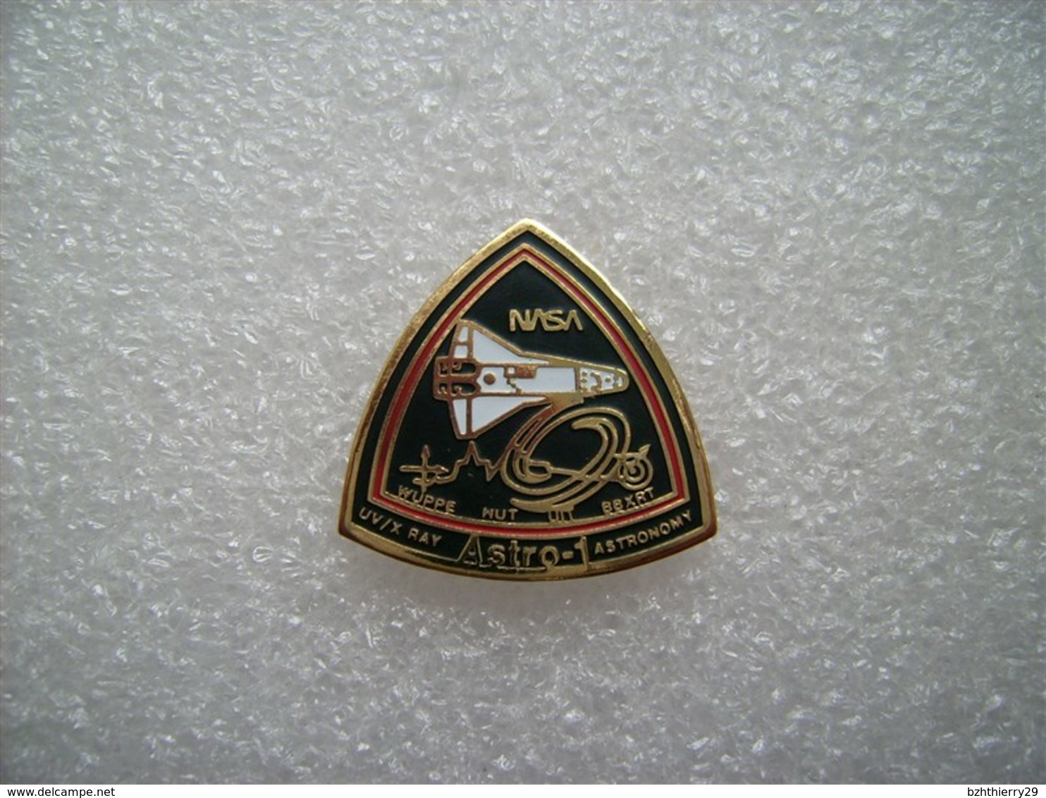 Pin's NASA Astronomy - Espace