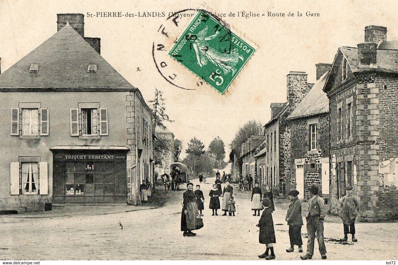 SAINT PIERRE DES LANDES, Place De L'église Et Route De La Gare - Autres & Non Classés