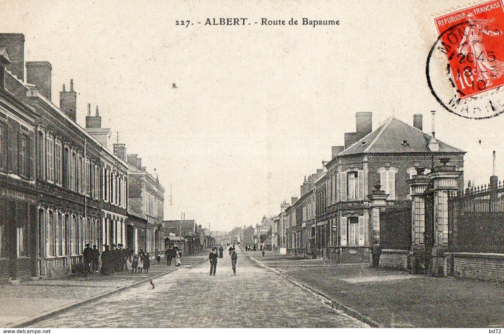 ALBERT, La Route De Bapaume - Albert