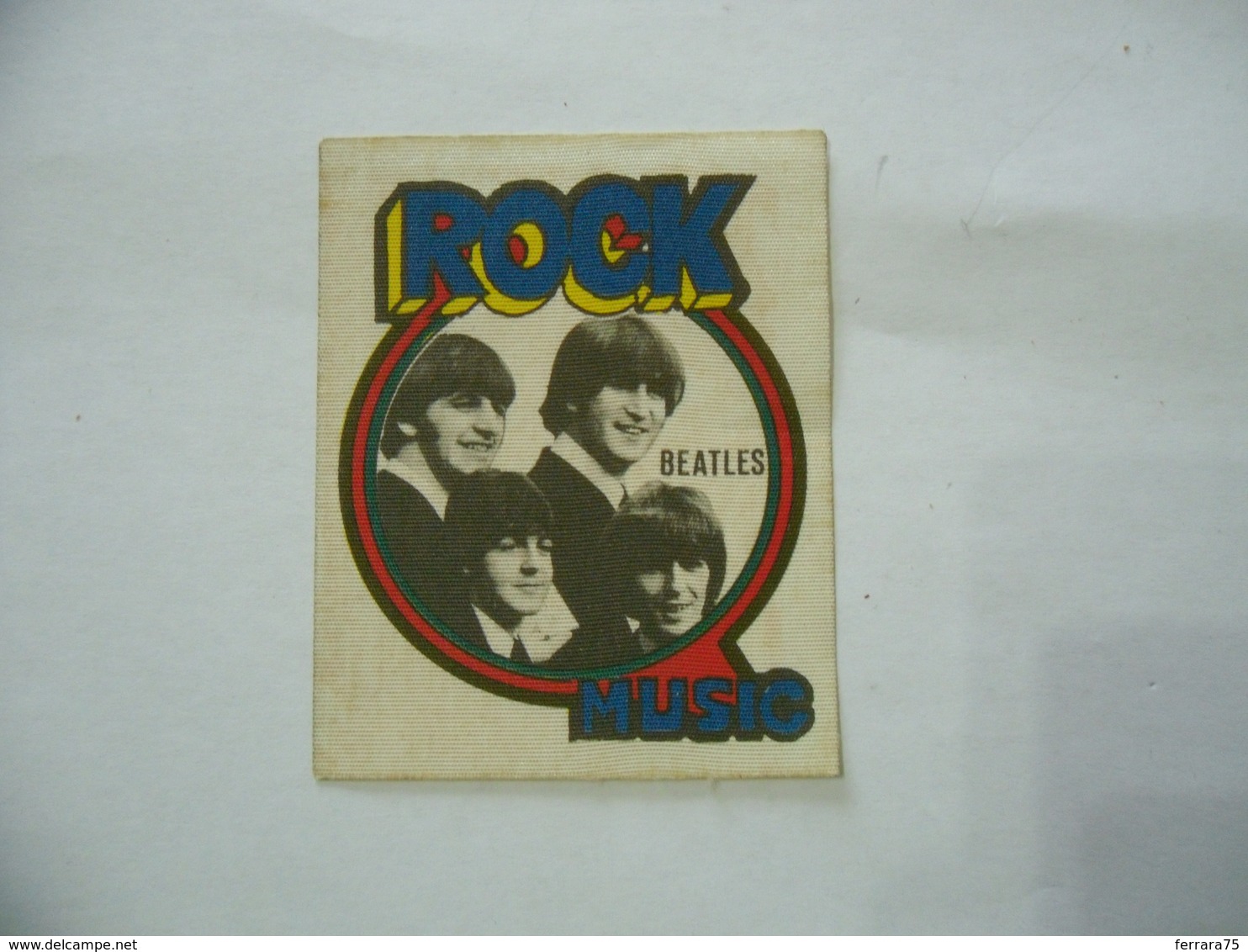 ADESIVO IN STOFFA VINTAGE STICKERS ROCK MUSIC BEATLES. - Altri & Non Classificati