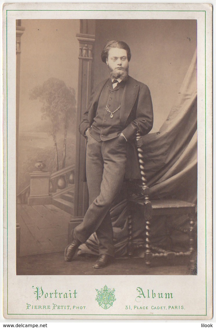 HOMME. Dandy, Dédicace. CDV CABINET Pierre Petit à PARIS - Anciennes (Av. 1900)