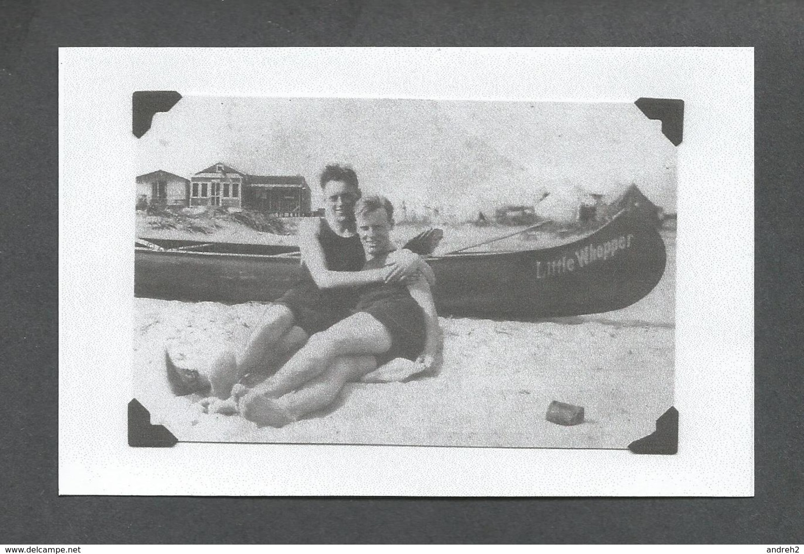 COUPLE GAY - JOURNÉE À LA PLAGE COPAINS CARTE DE LUNE DE MIEL - Couples