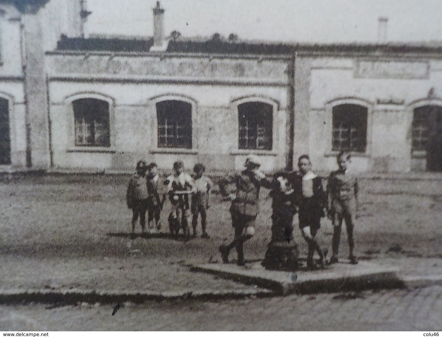 1937 CP Plombières La Gare Ancienne Automobile Garçons Qui Posent - Plombières