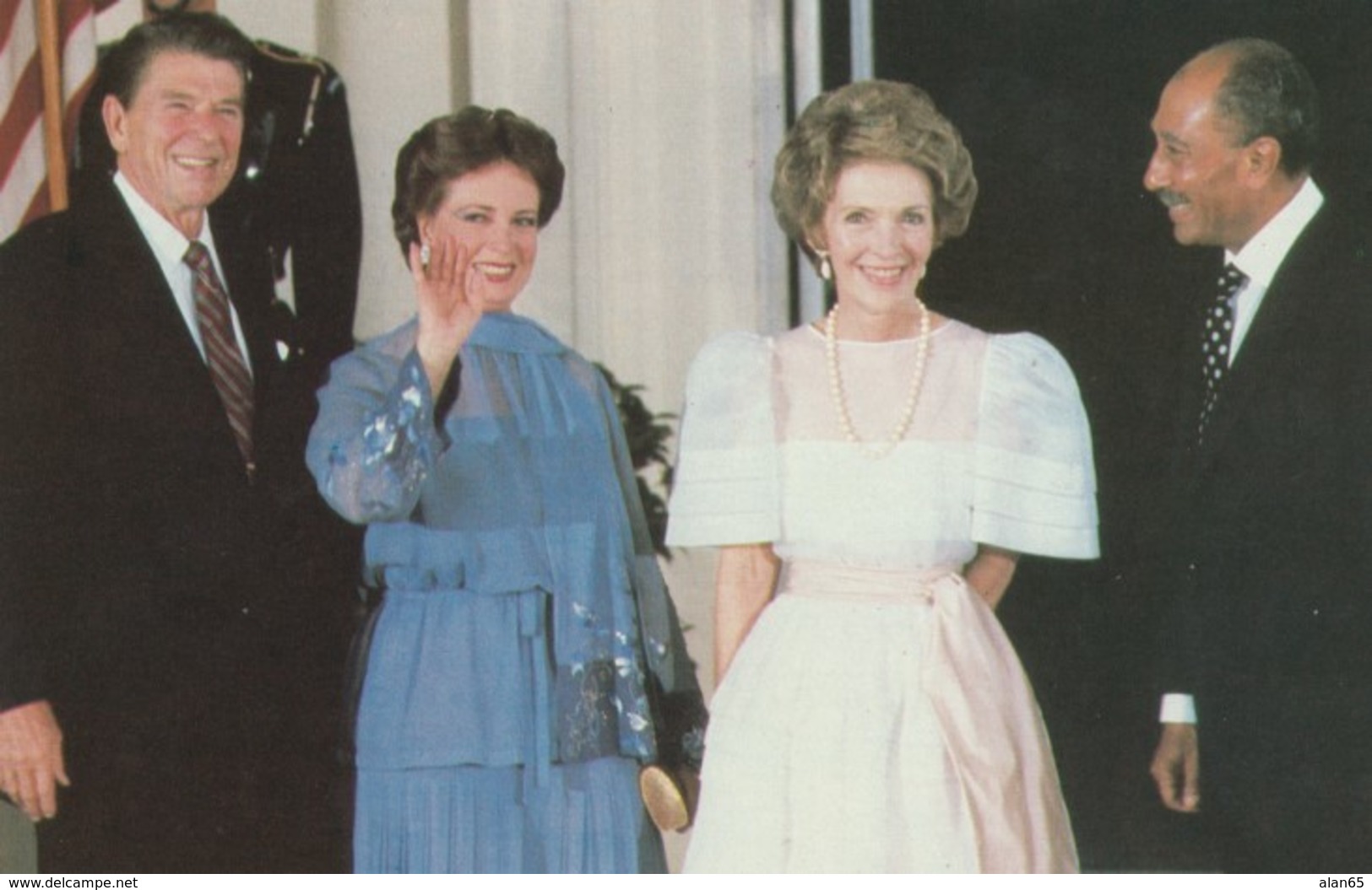 US President Reagan & Egypt President Sadat Meet With Wives 1981, C1980s Vintage Postcard - People