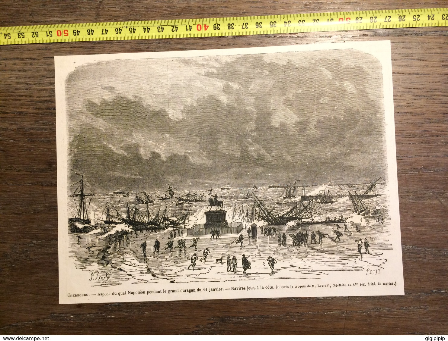 1866 GRAVURE CHERBOURG QUAI NAPOLEON PENDANT LE GRAND OURAGAN NAVIRES JETES A LA COTE - Collections