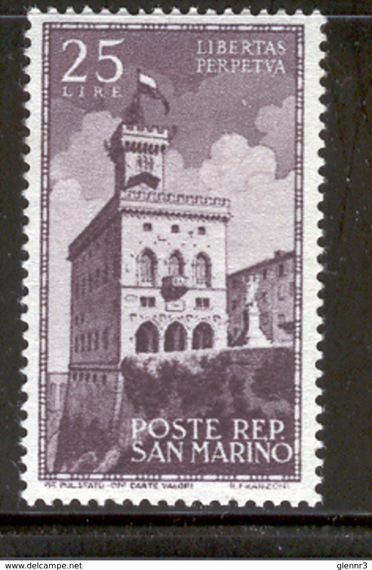 SAN MARINO 1945 Government Palace Scott Cat. No(s). 241 MH - Unused Stamps