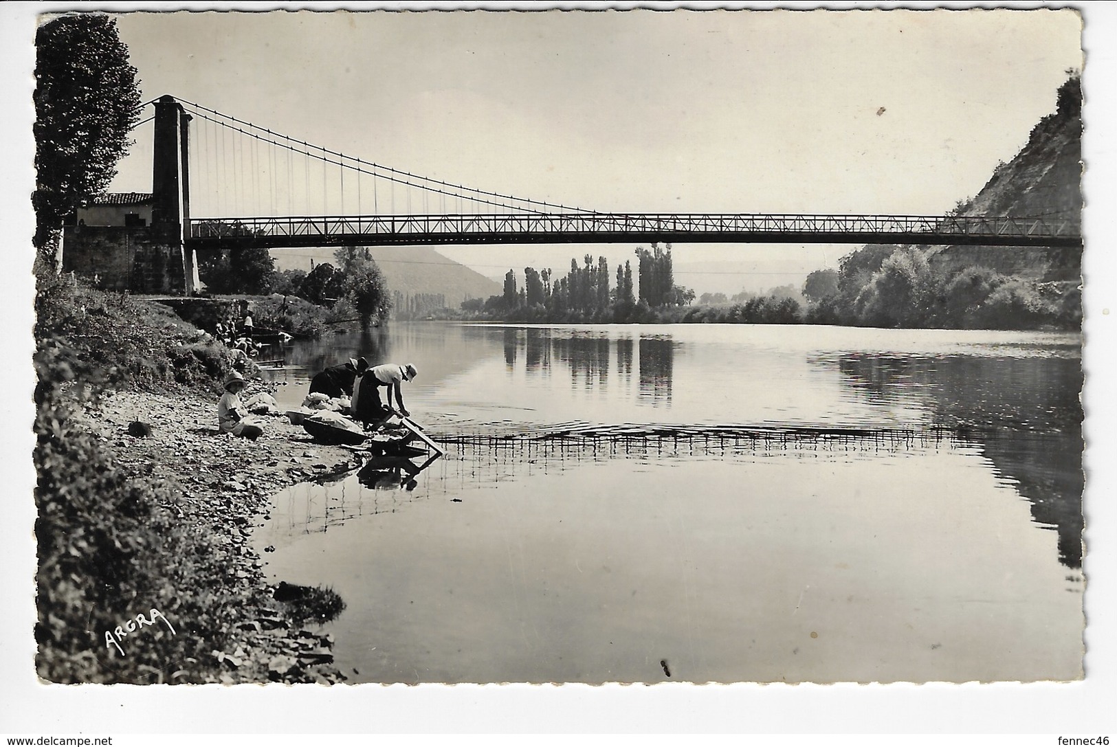 46 - CAJARC - Le Pont Suspendu Sur La Lot - Animée - 1957 (Y158) - Sonstige & Ohne Zuordnung