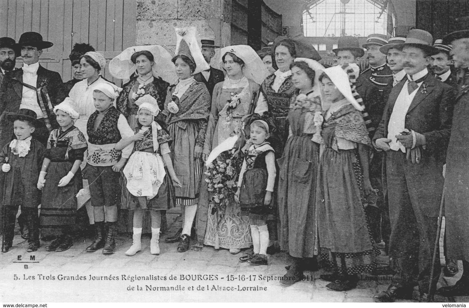 2694 Cpa 18 Bourges -  Les Trois Grandes Journées Régionalistes, Reines Du Limousin, Normandie Et Alsace Lorraine - Bourges