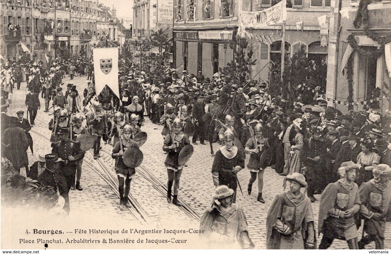 2713 Cpa 18 Bourges - Fêtes De L'Argentier Jacques Coeur,Place Planchat ... - Bourges