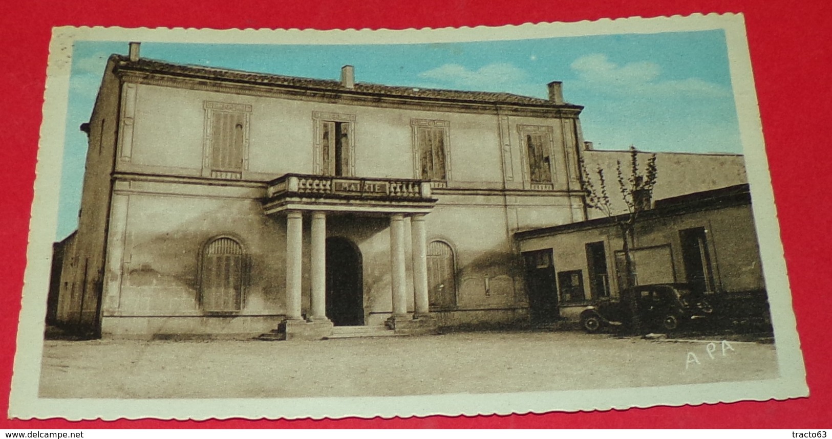 CARTE POSTALE BOUCHES DU RHONE:FONTVIEILLE,LA MAIRIE,ETAT VOIR PHOTO  . POUR TOUT RENSEIGNEMENT ME CONTACTER. REGARDEZ M - Fontvieille