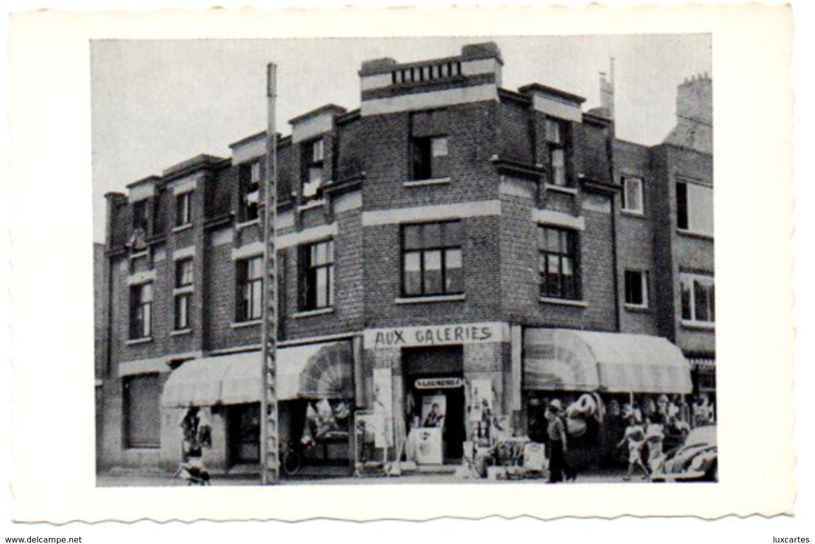 NIEUPORT-BAINS. "AUX GALERIES". AV. ALBERT 1, 231. - Nieuwpoort