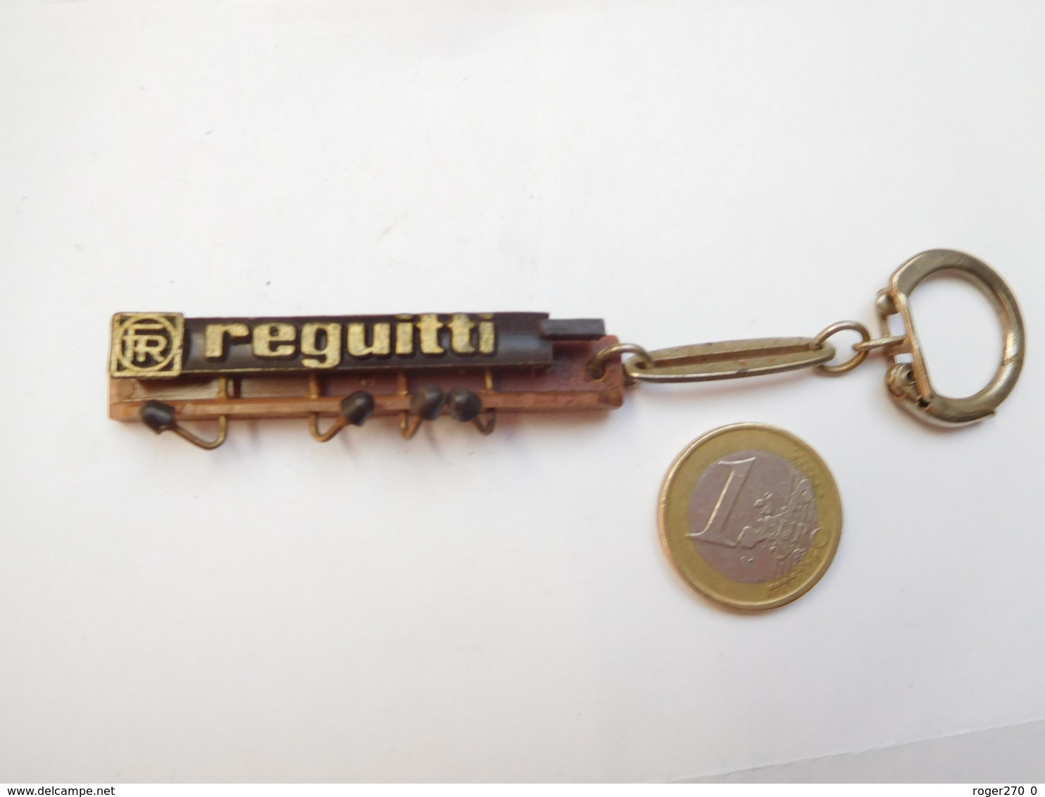 Beau Porte Clés , Porte Cravates Reguitti - Key-rings