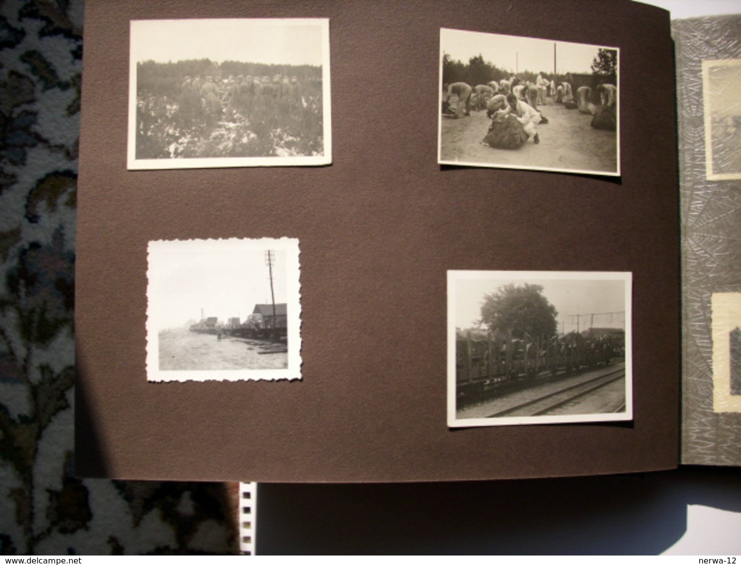 Militaria 2. Weltkrieg Fotoalbum eines Unteroffiziers aus der Zeit 1939-45. Gefallen am 30 März 1945 in Gothafen.