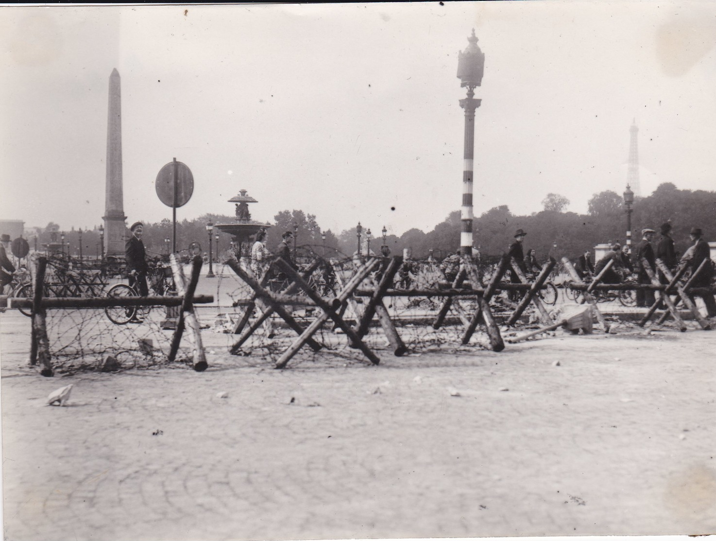 PHOTO Studio,, L.A.P.I. ,guerre 1939/1945 Detaille Lot ,cote Des Photos Environ 18cm X 13cm ,vraiment à Voir - War, Military