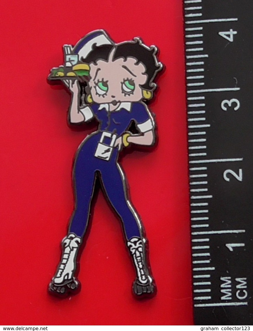 Modern Enamel Pin Badge Betty Boop Character Blue Outfit Food Tray Waiter - Celebrities