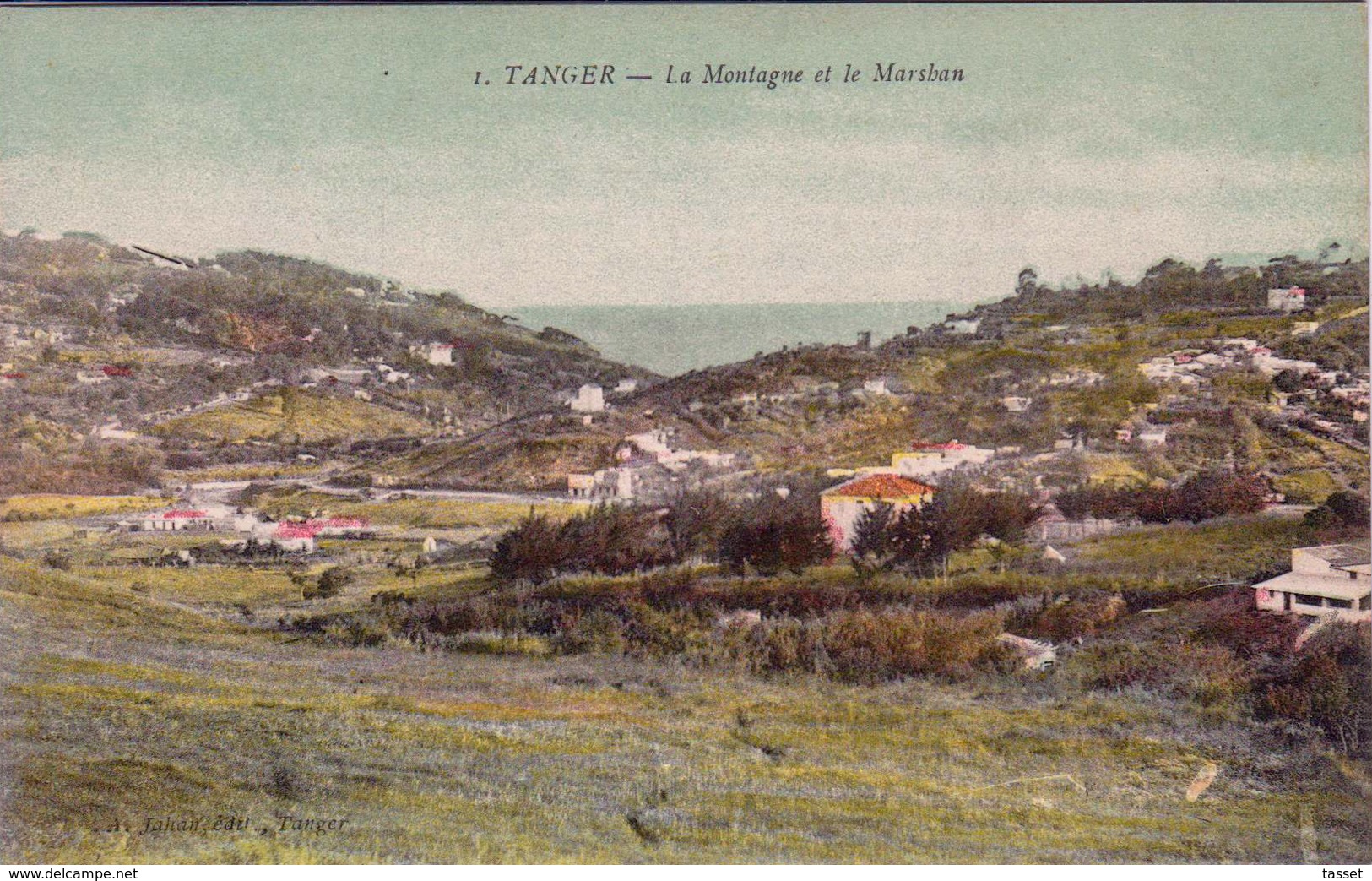 Maroc : Lot De 2 CPA - TANGER   .- Vue Montagne  Et Marsban N°1 Et  Musiciens  De Tanger    - Voir 2 Scans - Tanger