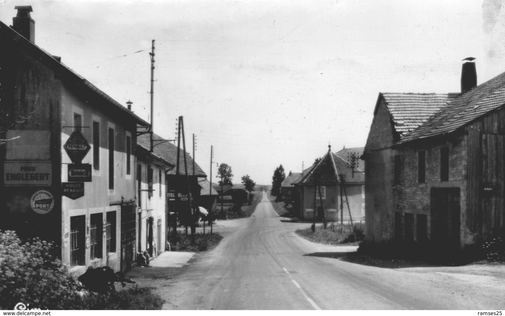 (Jura)  CPSM Censeau  Le Magasin Route De Champagnole  Pontarlier (Bon Etat) - Autres & Non Classés