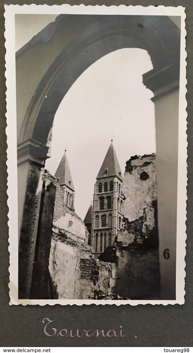 2 Photos. Guerre 1939-45. Tournai. Église. Belgique. Destructions. Militaria. - Guerre, Militaire