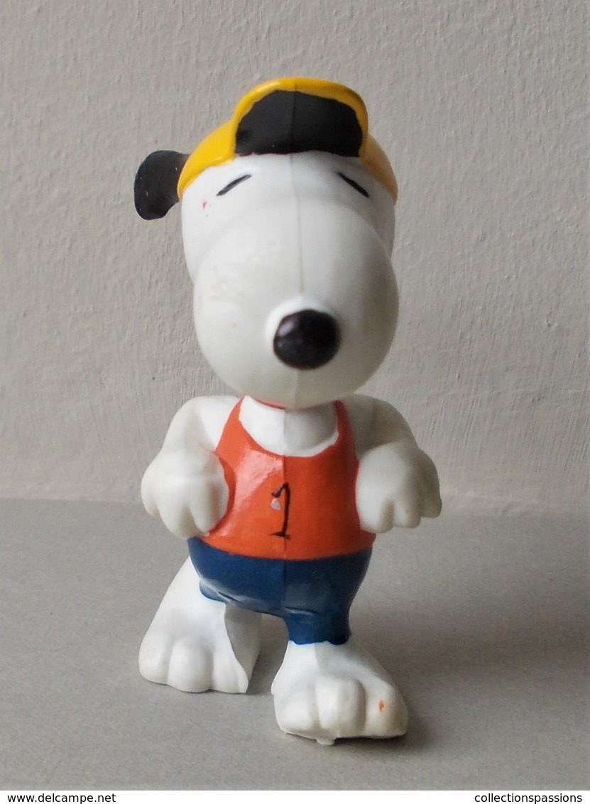 - SNOOPY - - Snoopy