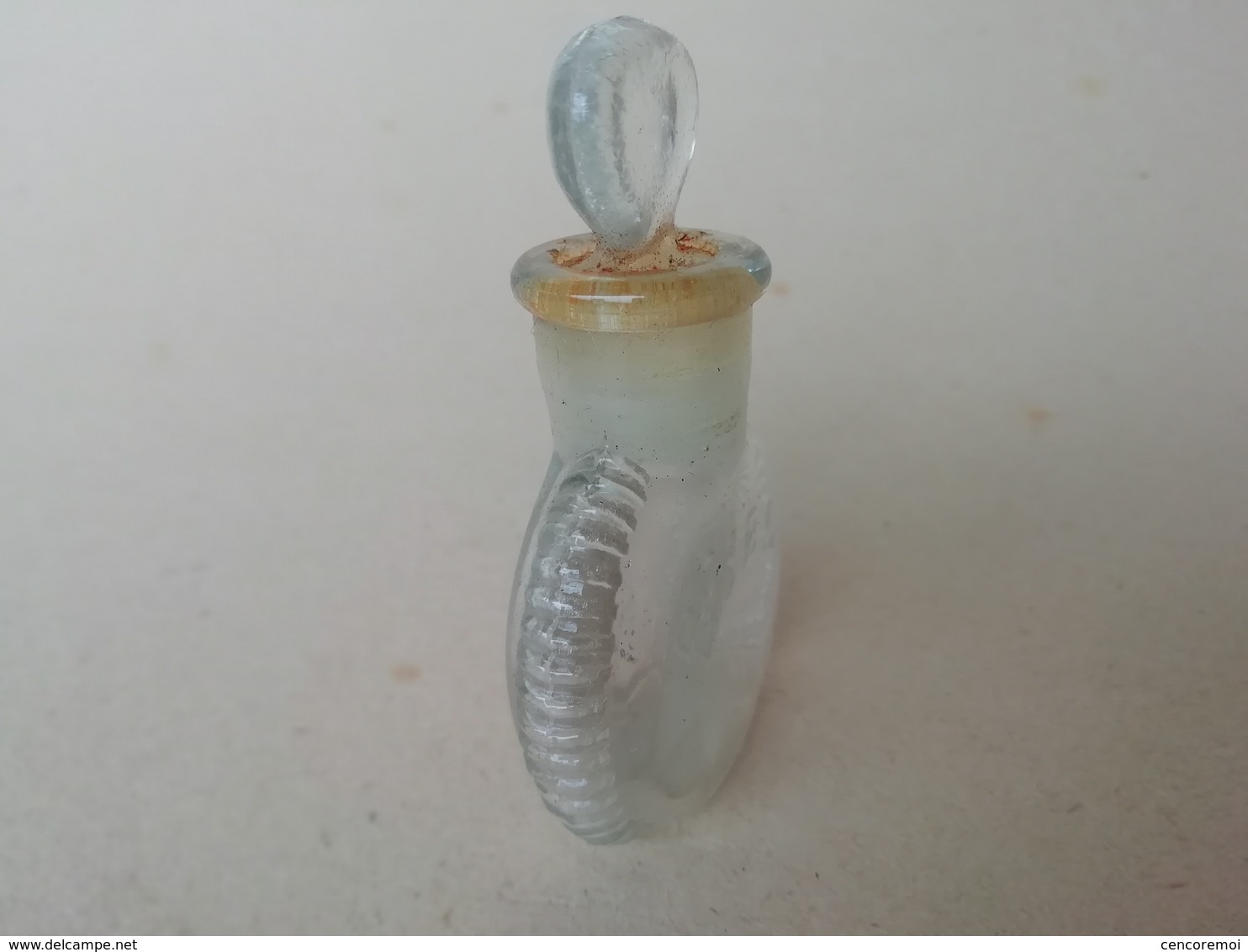 Petit Flacon à Parfum Ancien BOBS En Verre Soufflé - Miniaturen (met Doos)