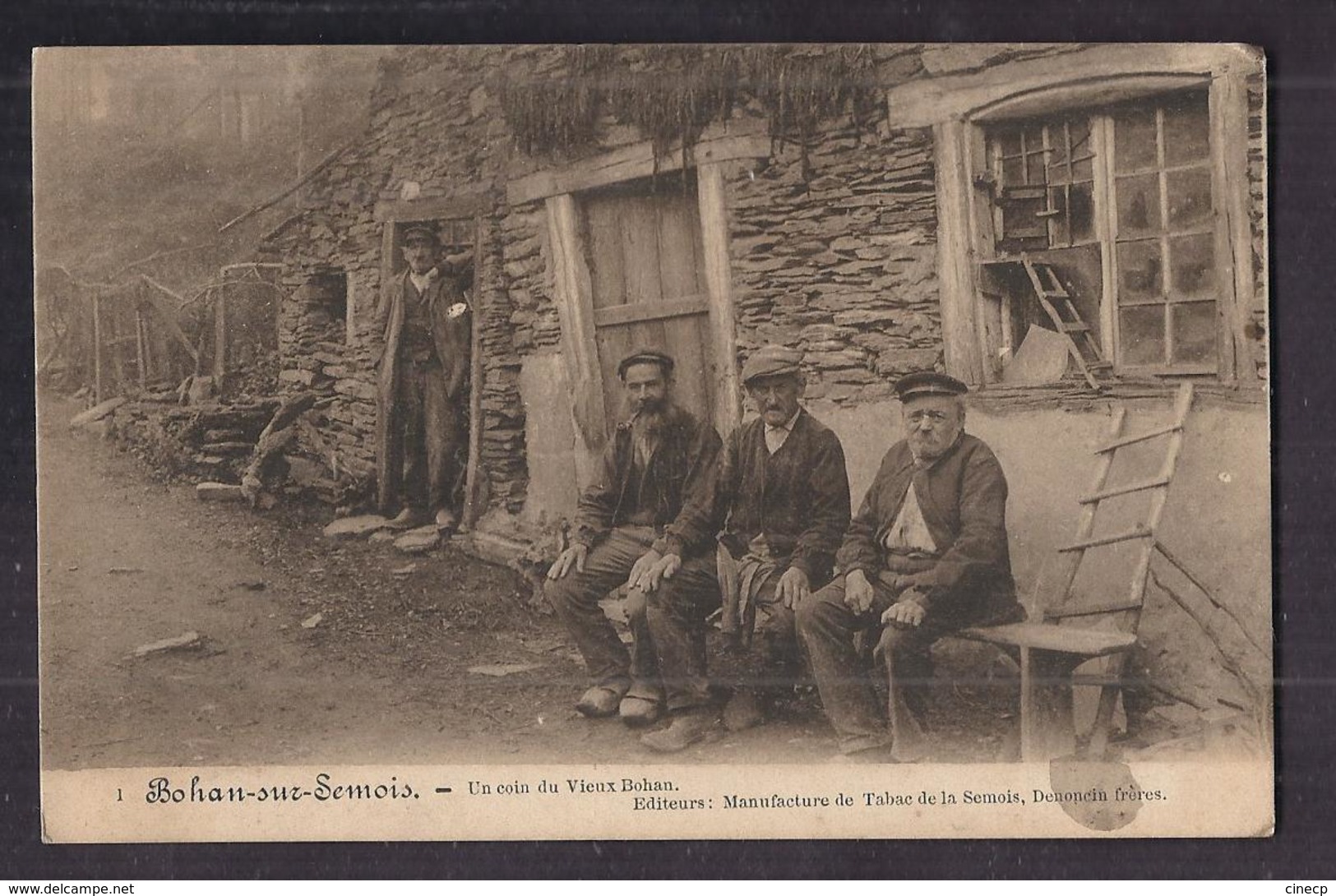 CPA BELGIQUE - BOHAN-SUR-SEMOIS - Un Coin Du Vieux Bohan - TB ANIMATION Personnages Devant Maison TAMPON MILITAIRE - Autres & Non Classés