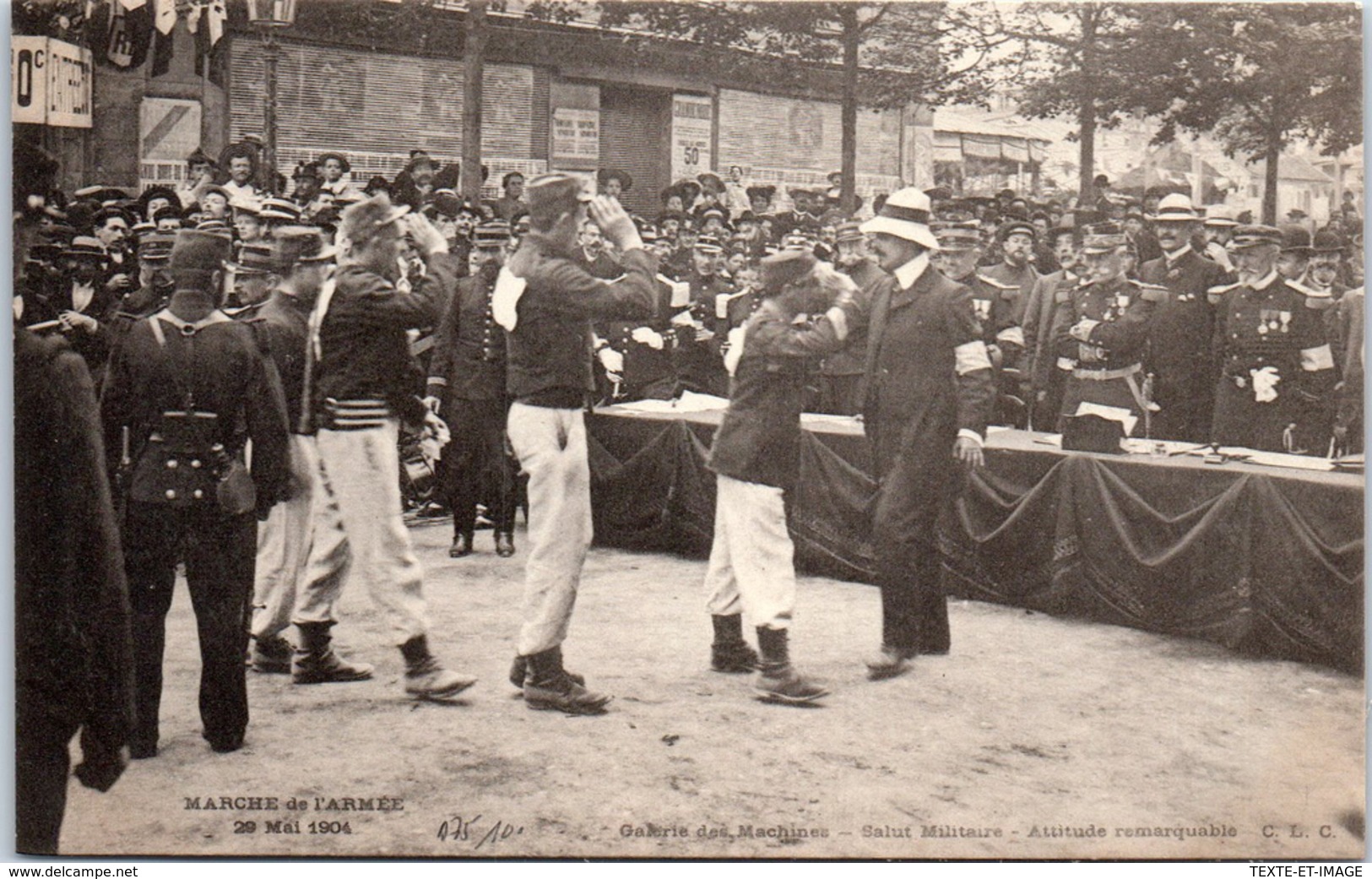 75 PARIS - Marche De L'armée 1904 - Salut Militaire à L'arrivée - Autres & Non Classés