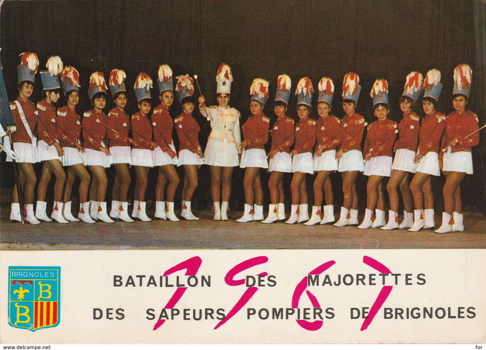 Var : BRIGNOLES : Majorettes - Bataillon Des Majorettes Des Sapeurs Pompiers De Brignoles ( 1967 ) Grand Format - Brignoles