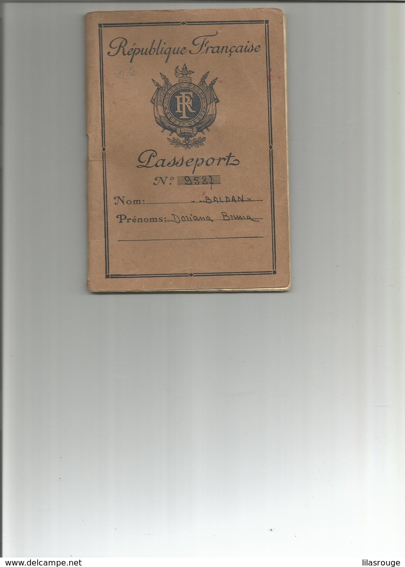 PASSEPORT  REPUBLIQUE FRANCAISE - Documents Historiques