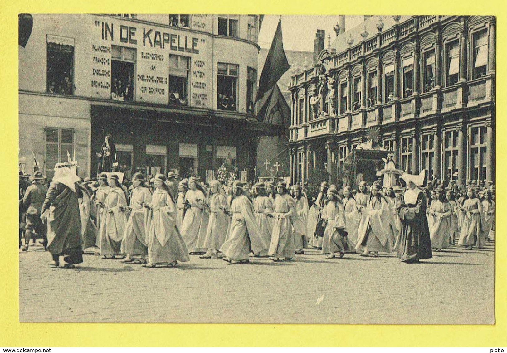 * Brugge - Bruges (West Vlaanderen) * (nr 16) Procession Du Saint Sang, Heilig Bloed Processie, In De Kapelle, Stoet - Brugge