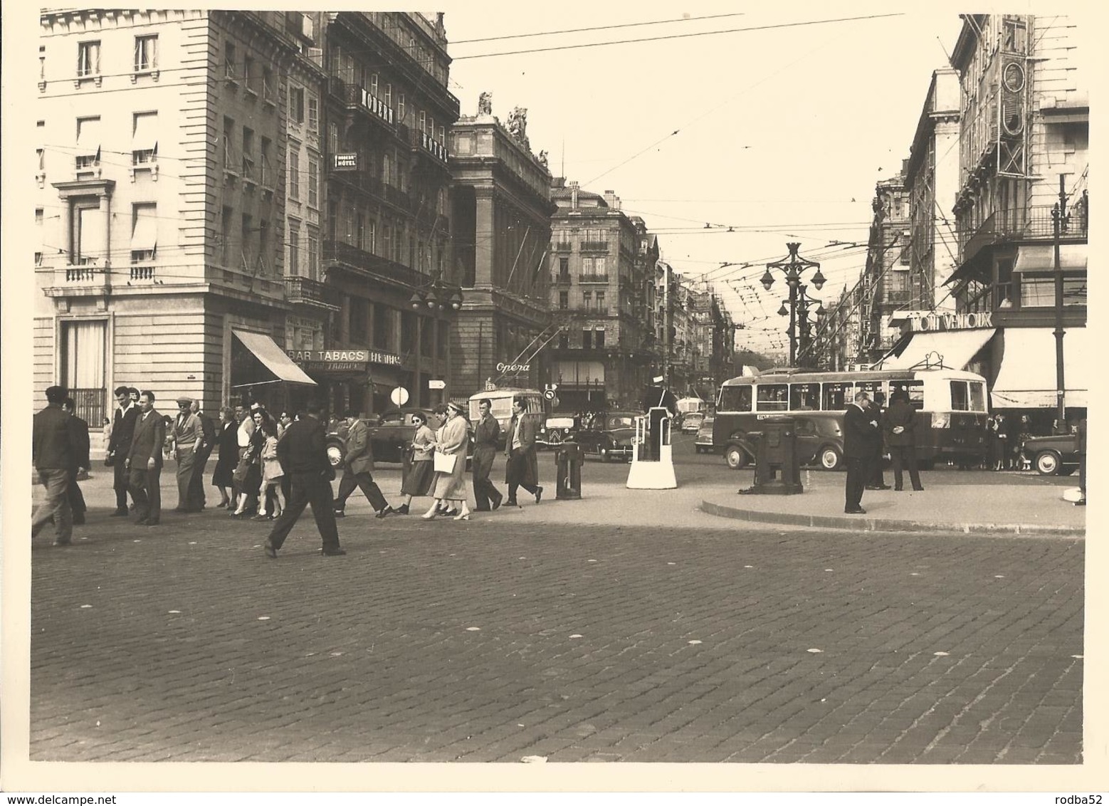 Grande Photo - Marseille - Très Animée - Trolleybus - Eisenbahnen