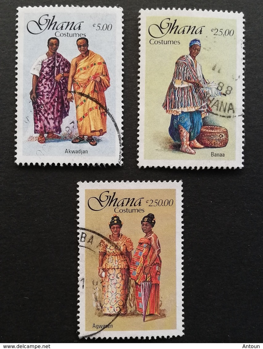 Ghana  1988 Tribal Costumes USED - Ghana (1957-...)