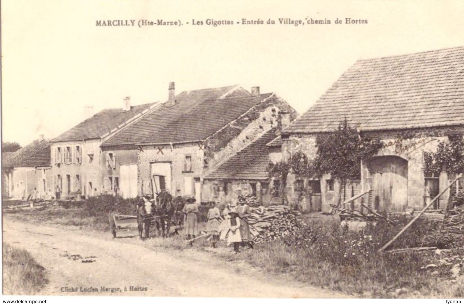 Marcilly Les Gigottes Entrée Du Village Chemin De Hortes - Autres & Non Classés