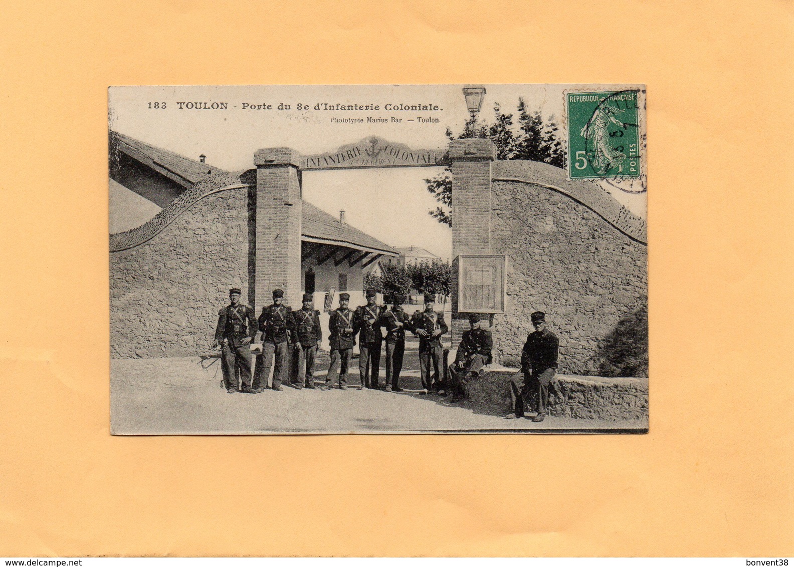 F0804 - TOULON - 83 - Porte Du 8e D'Infanterie Coloniale - Toulon