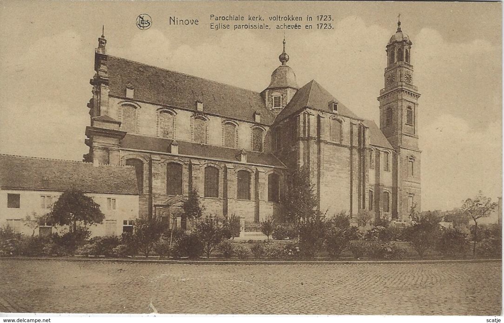 Ninove.   -   Parochiale Kerk   (onder: Klein Scheurtje) - Ninove