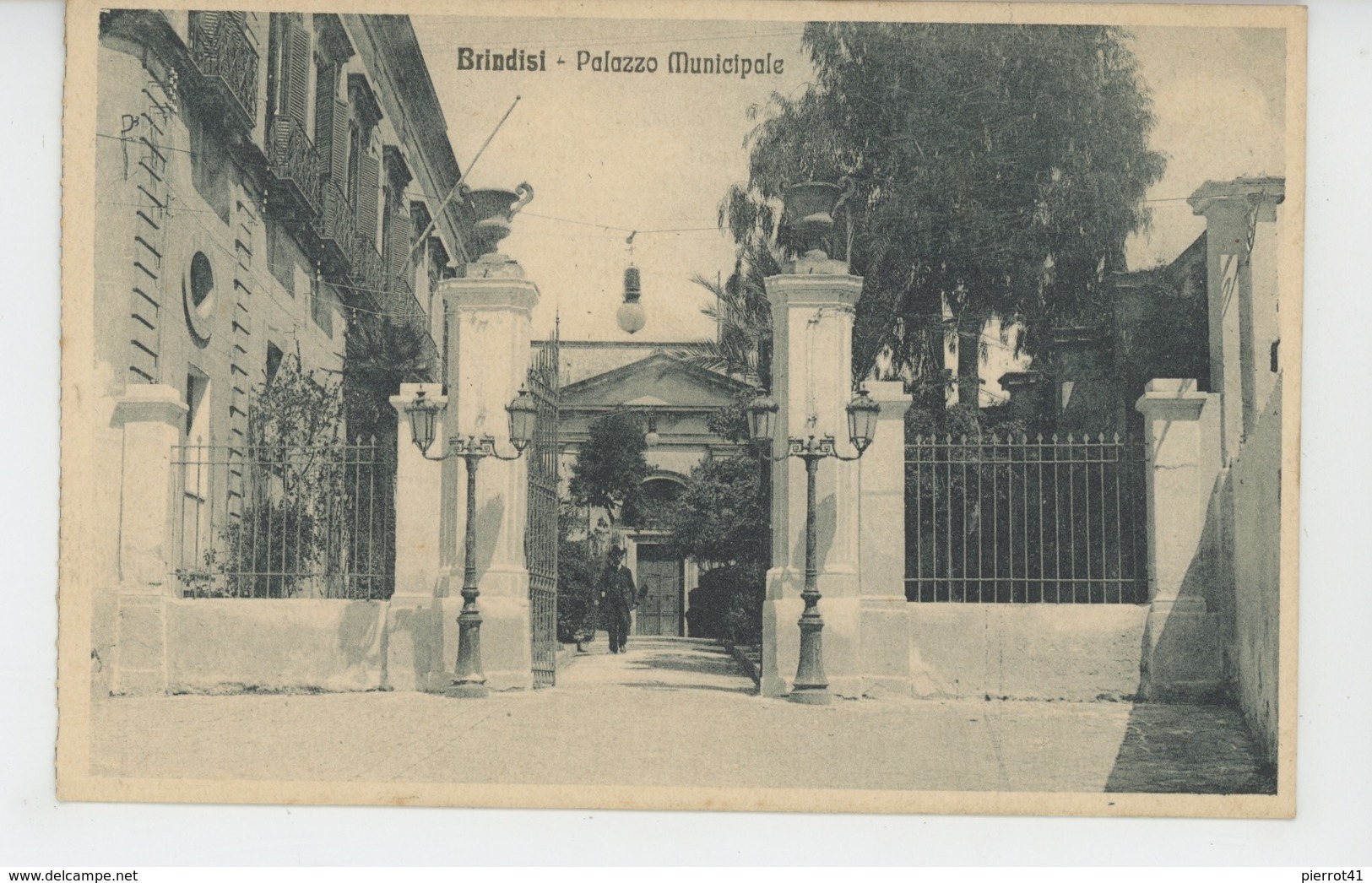 ITALIE - BRINDISI - Palazzo Municipale - Brindisi