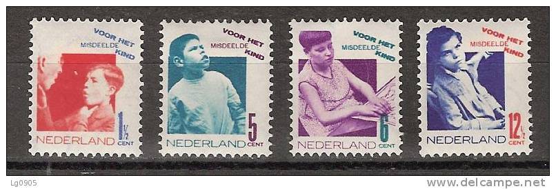 NVPH Nederland Netherlands Pays Bas Holanda 240,241,242,243 MLH Kinderzegels Children Stamps Timbres D'enfants 1931 - Ongebruikt