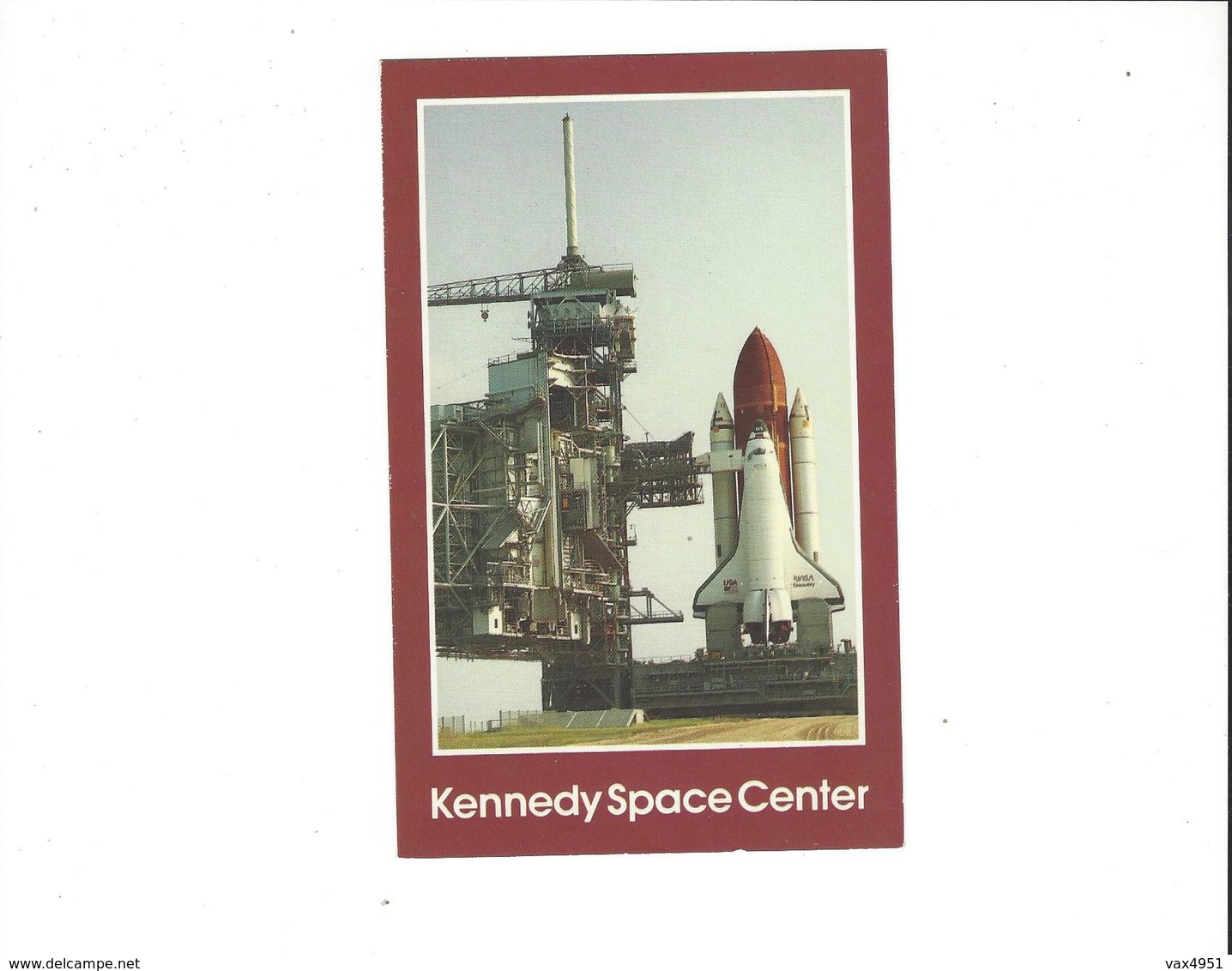 CONQUETE SPATIALE NASA  KENNEDY   SPACE SCHUTTLE DISCOVERY  RETURNED  TO LAUNCH PAD 39 A *****    A   SAISIR  ******* - Autres & Non Classés