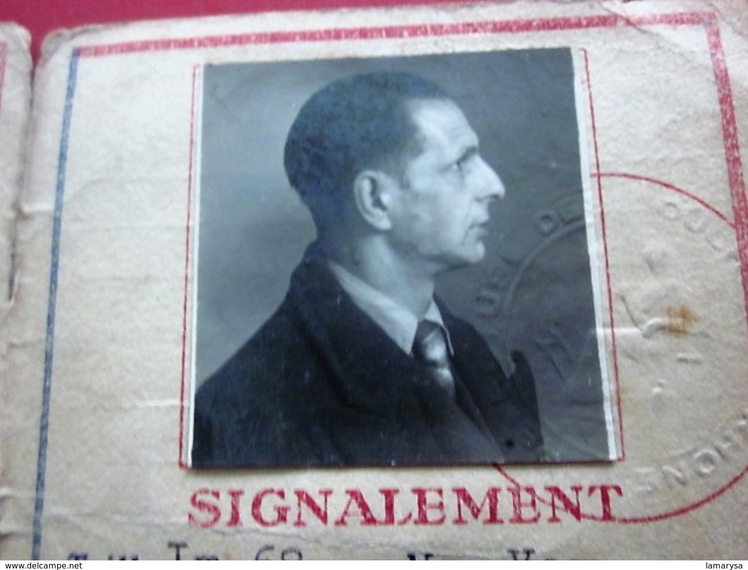 1944 WW2- CARTE IDENTITÉ DE FRANÇAIS SOUS RÉGIME De VICHY PÉTAIN ÉTAT FRANÇAIS Délivrée Arles(rayé Barre Noire)☛(Périmé) - Historische Documenten