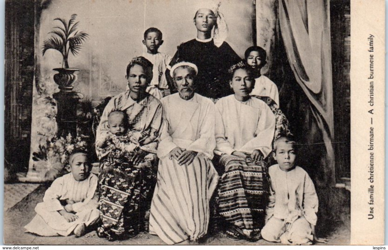 ASIE - BIRMANIE - Une Famille Chrétiènne Birmane - Myanmar (Birma)