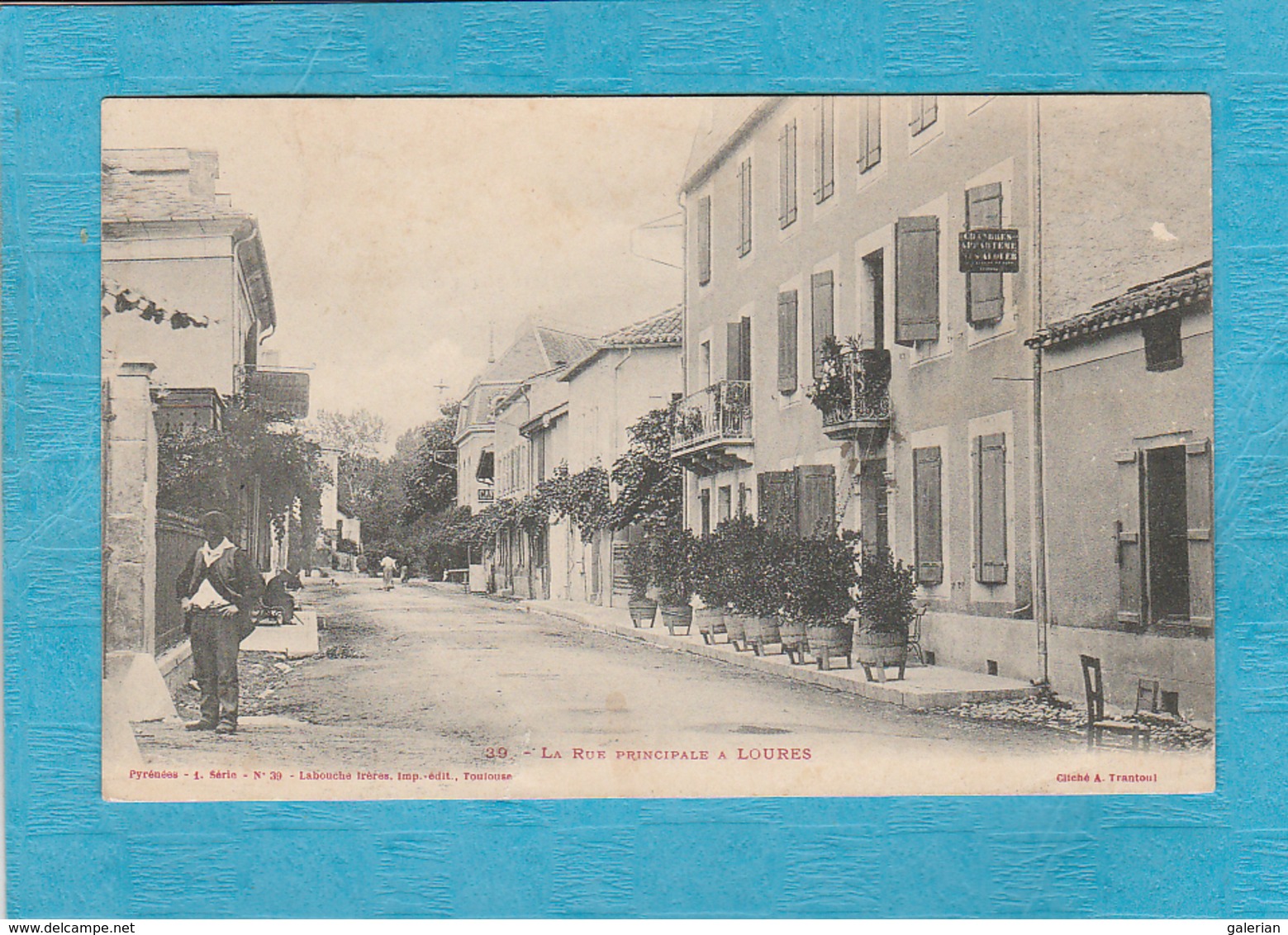 Loures. - La Rue Principale à Loures. - Autres & Non Classés